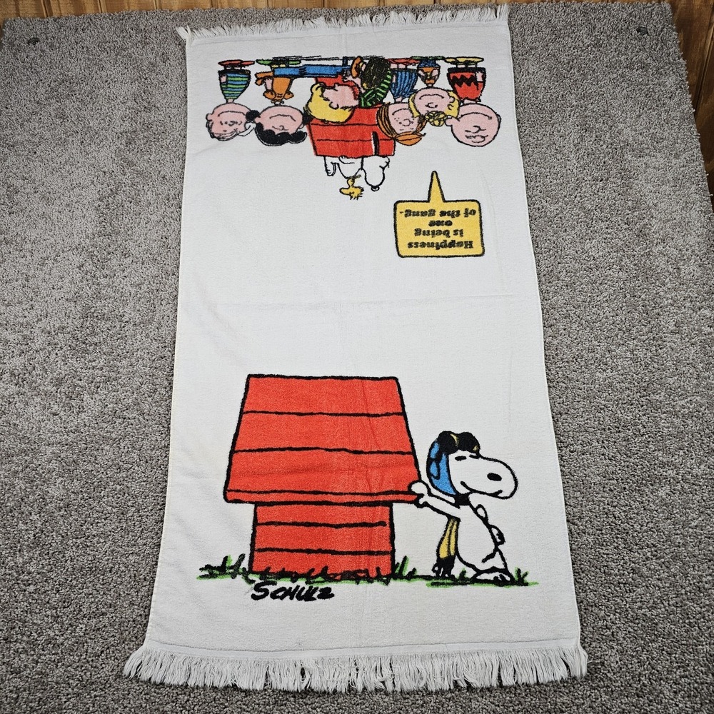 Vintage Peanuts Bath Towel Lucy Linus Snoopy Woodstock Schulz Tastemaker 1971
